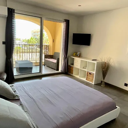 Neuf Le Port/plage D’hyères *