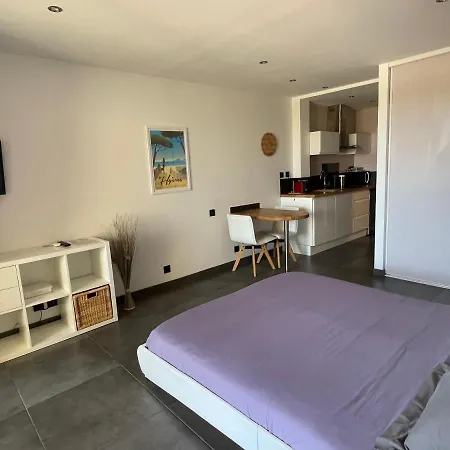 Neuf Le Port/plage D’hyères *