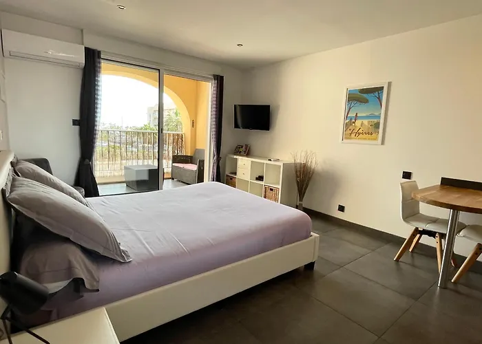 Neuf Le Port/plage D’hyères Appartement *