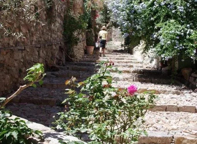 Le Port Confort Terrasse Clim Apartment *
