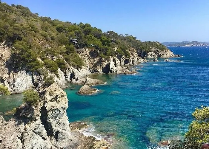 Appartement Neuf Le Port/plage D’hyères *